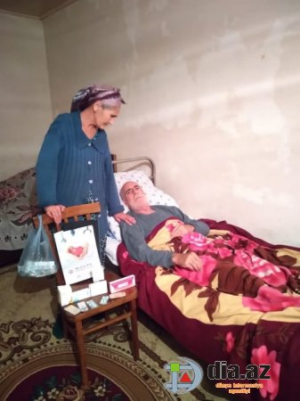 "Şəhidlər üçün nəzərdə tutulan 11000 manat bizim ailəyə verilmədi..." "Şəhidlər üçün nəzərdə tutulan 11000 manat bizim ailəyə verilmədi..."
