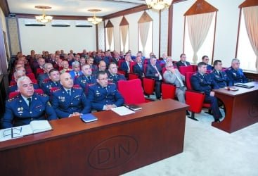 Fazil Ələkbərovun sonunu gətirən ƏLBƏYAXA DÖYÜŞÜ... Fazil Ələkbərovun sonunu gətirən ƏLBƏYAXA DÖYÜŞÜ...