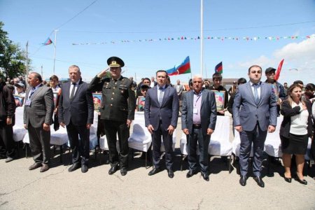 Şəmkirdə BU DA OLDU: Şəhid Bulağı OYUNBAZLIĞI... Şəmkirdə BU DA OLDU: Şəhid Bulağı OYUNBAZLIĞI...