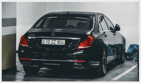 Niyazi Bayramov bahalı kolleksiyanın GÜDAZINA GEDİR... Niyazi Bayramov bahalı kolleksiyanın GÜDAZINA GEDİR...