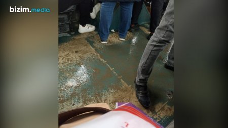 Gərək, bu avtobusa Vüsal Kərimlinin özünü mindirəsən... Gərək, bu avtobusa Vüsal Kərimlinin özünü mindirəsən...