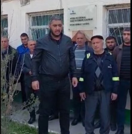 İşçinin az qala nəfəsini kəsirlər... Həmkarlar İttifaqı ancaq PUL YIĞIR! İşçinin az qala nəfəsini kəsirlər... Həmkarlar İttifaqı ancaq PUL YIĞIR!