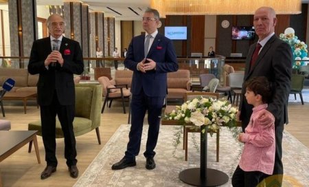 Keçmiş deputat Prezidentin Qarabağla bağlı çağırışına RƏSMƏN “NET” DEDİ... Keçmiş deputat Prezidentin Qarabağla bağlı çağırışına RƏSMƏN “NET” DEDİ...