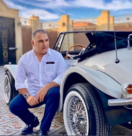 Ədalət Şükürov retro avomobil alıb? Ədalət Şükürov retro avomobil alıb?