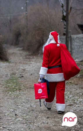 “Nar” Yeni il sevincini ucqar kəndlərdə yaşayan uşaqlarla paylaşıb