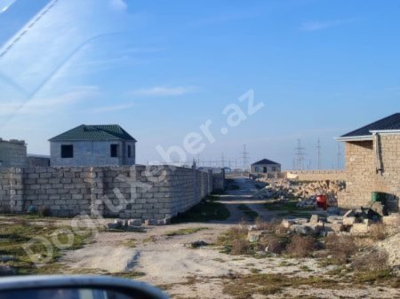 Elşən Salahov Xəzər rayonunu QARIŞ-QARIŞ SATIB... Elşən Salahov Xəzər rayonunu QARIŞ-QARIŞ SATIB...