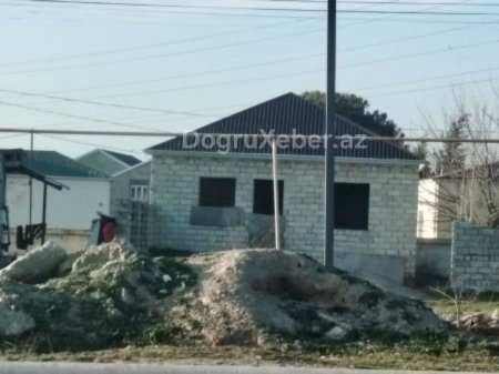 Elşən Salahov Xəzər rayonunu QARIŞ-QARIŞ SATIB... Elşən Salahov Xəzər rayonunu QARIŞ-QARIŞ SATIB...