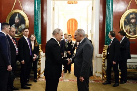 Paşinyan bu gecə Moskvada Çin lideri ilə də görüşdü... Paşinyan bu gecə Moskvada Çin lideri ilə də görüşdü...