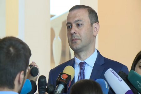 Azərbaycanla birbaşa danışıqları daha məhsuldar hesab edirik Azərbaycanla birbaşa danışıqları daha məhsuldar hesab edirik